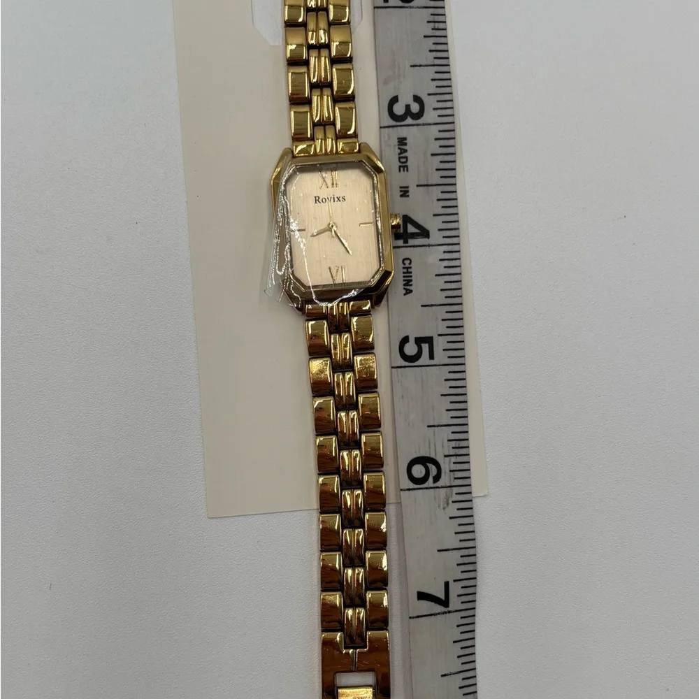 NWT Rovixs‎ Gold-Tone Stainless Steel Women's Dress Watch Japan